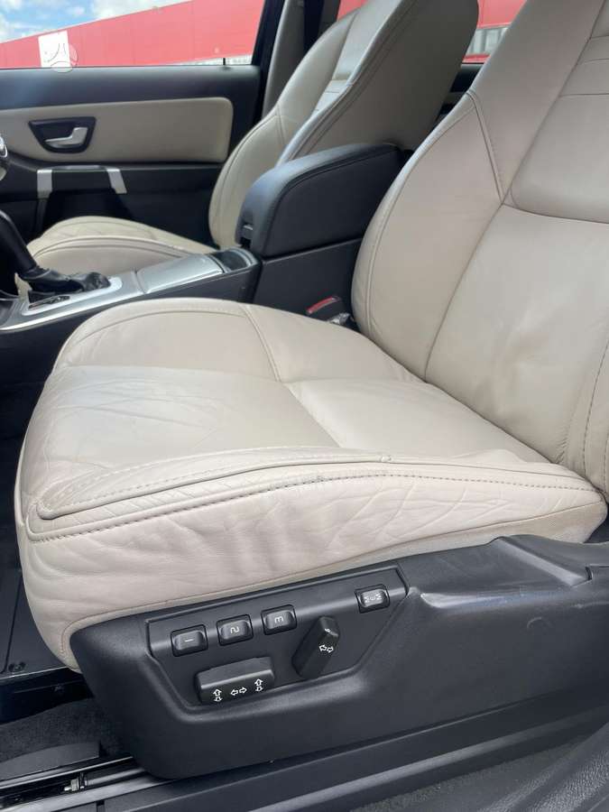 Volvo XC90 - 10