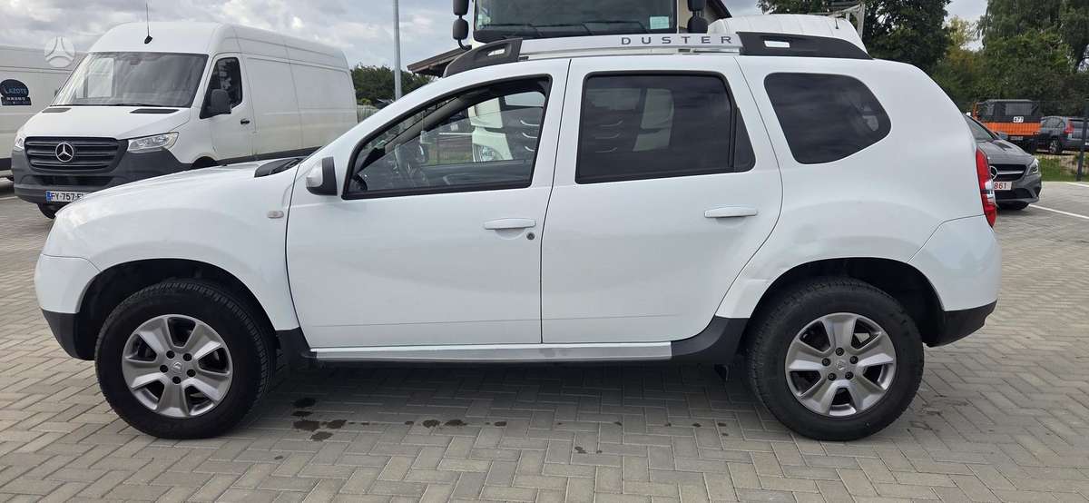 Dacia Duster, 1.2 l., Внедорожник / Кроссовер