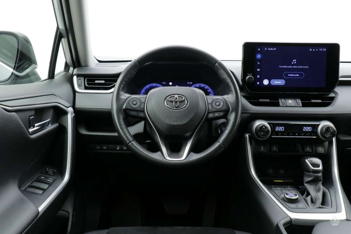 Toyota RAV4 - 8