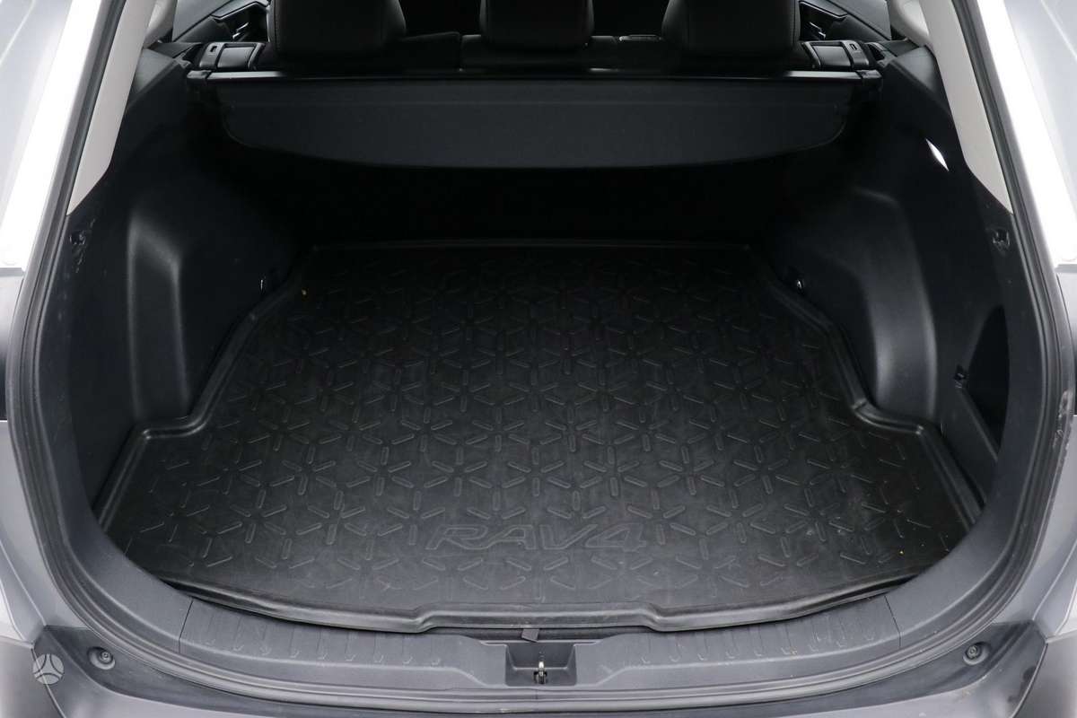 Toyota RAV4 - 11