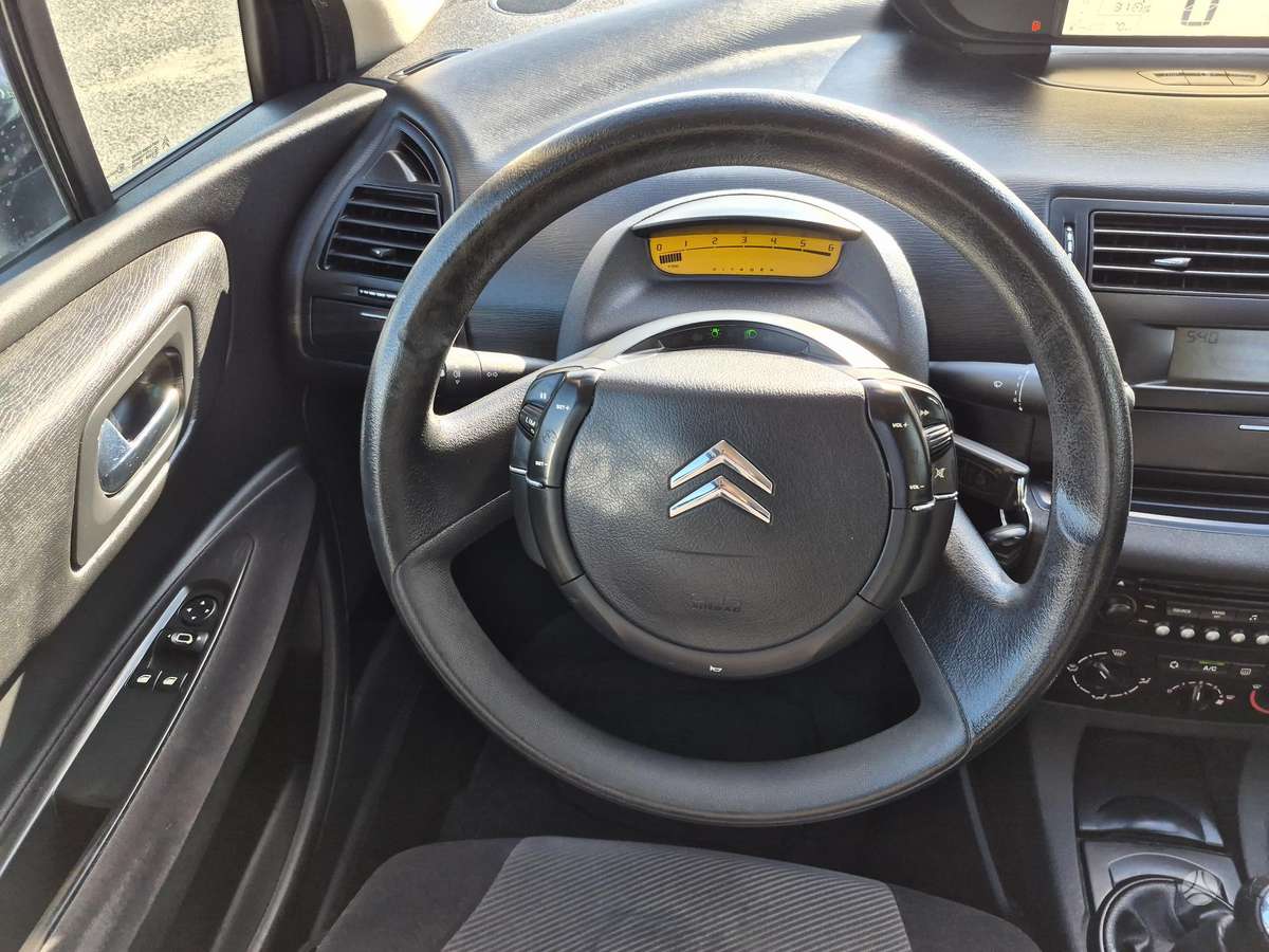 Citroen C4, 1.6 l., Хэтчбек