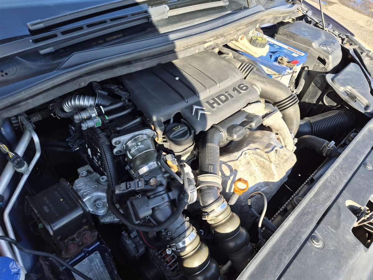 Citroen C4, 1.6 l., hatchback