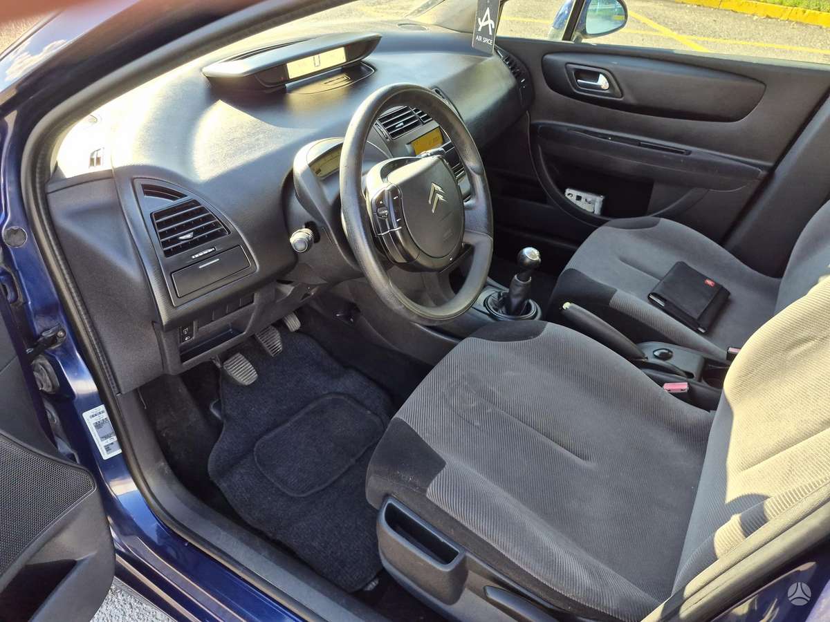 Citroen C4, 1.6 l., Хэтчбек
