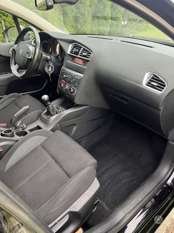Citroen C4, 1.6 l., Хэтчбек