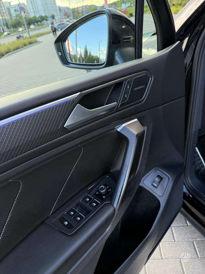 Volkswagen Tiguan Allspace - 12