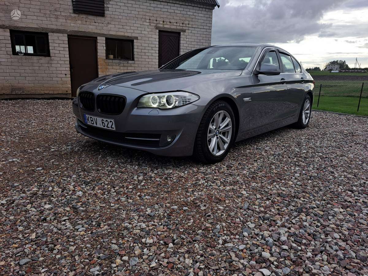 BMW 525, 3.0 l., Седан