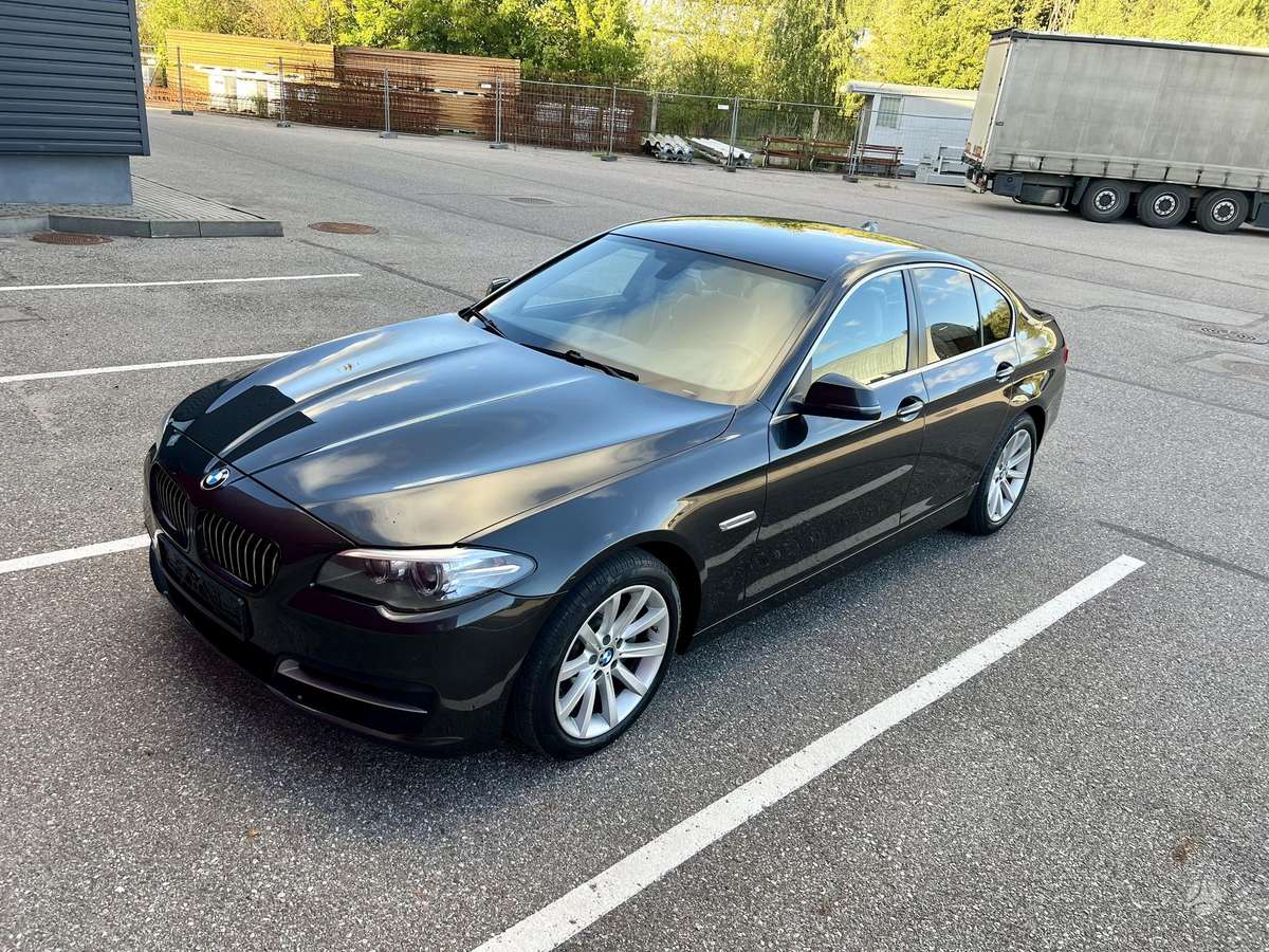 BMW 520, 2.0 l., Седан