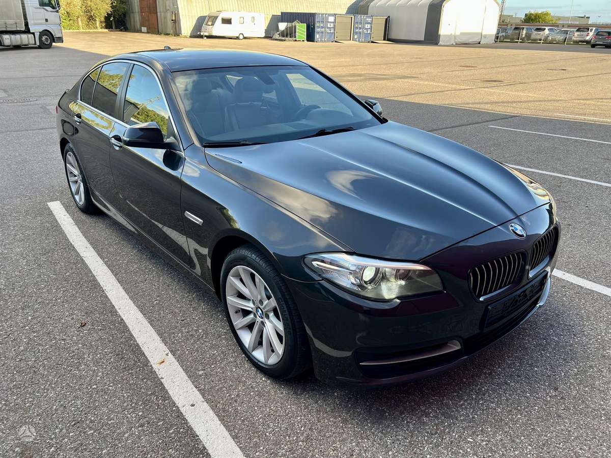 BMW 520, 2.0 l., Седан
