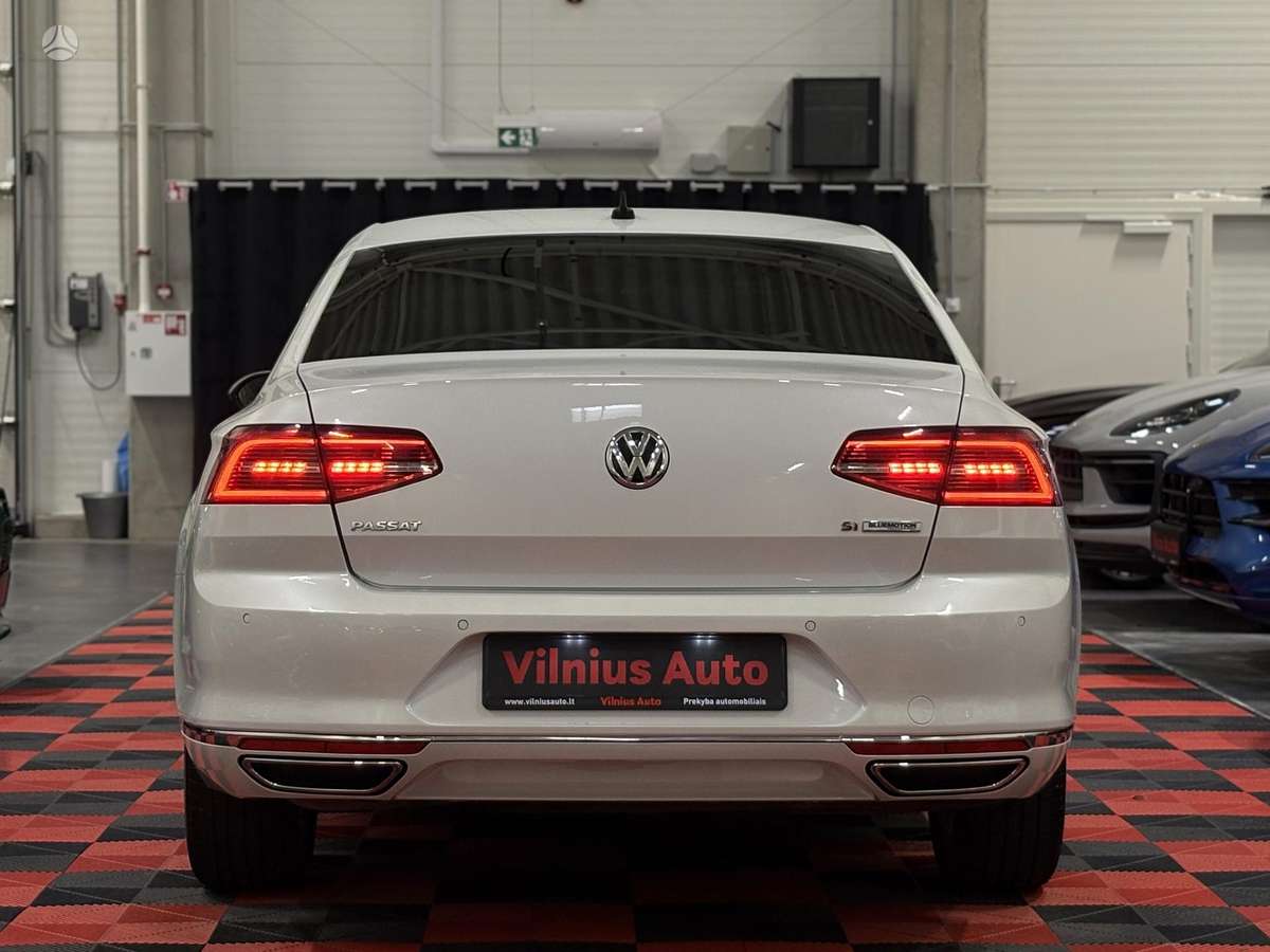 Volkswagen Passat - 5