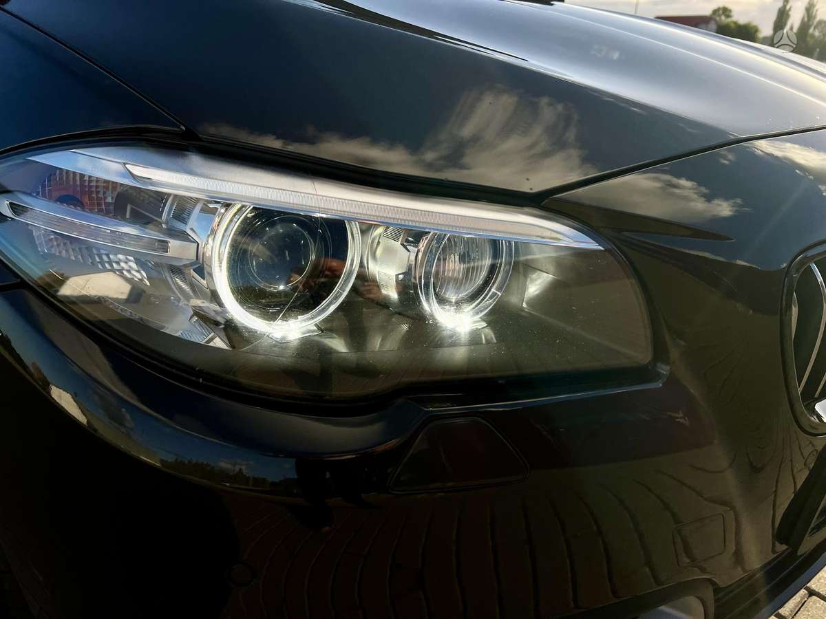 BMW 520, 2.0 l., Седан