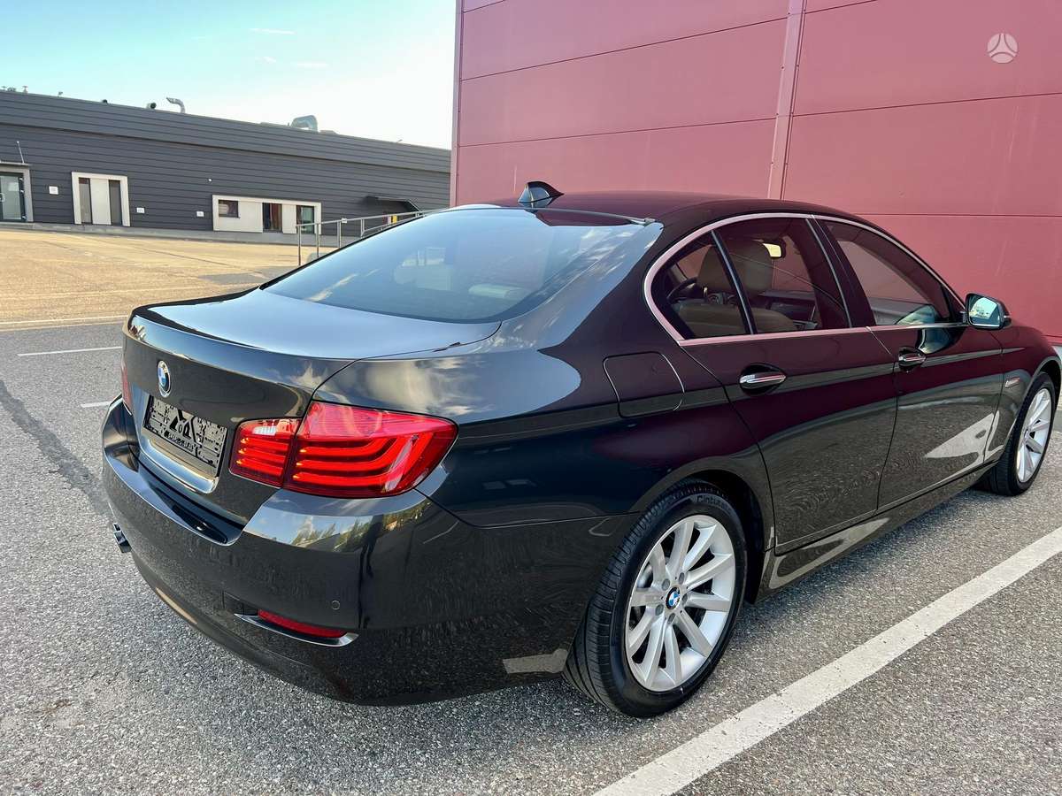 BMW 520, 2.0 l., Седан