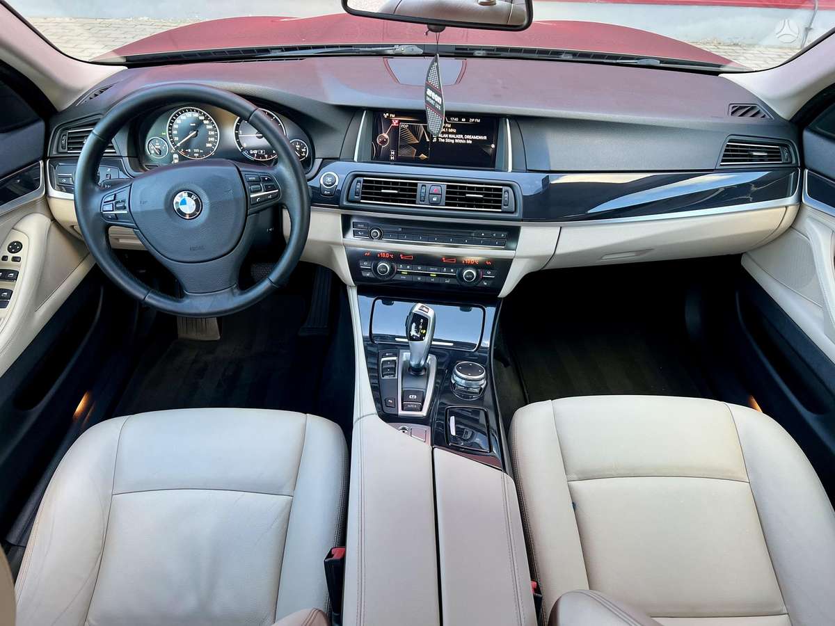 BMW 520, 2.0 l., Седан