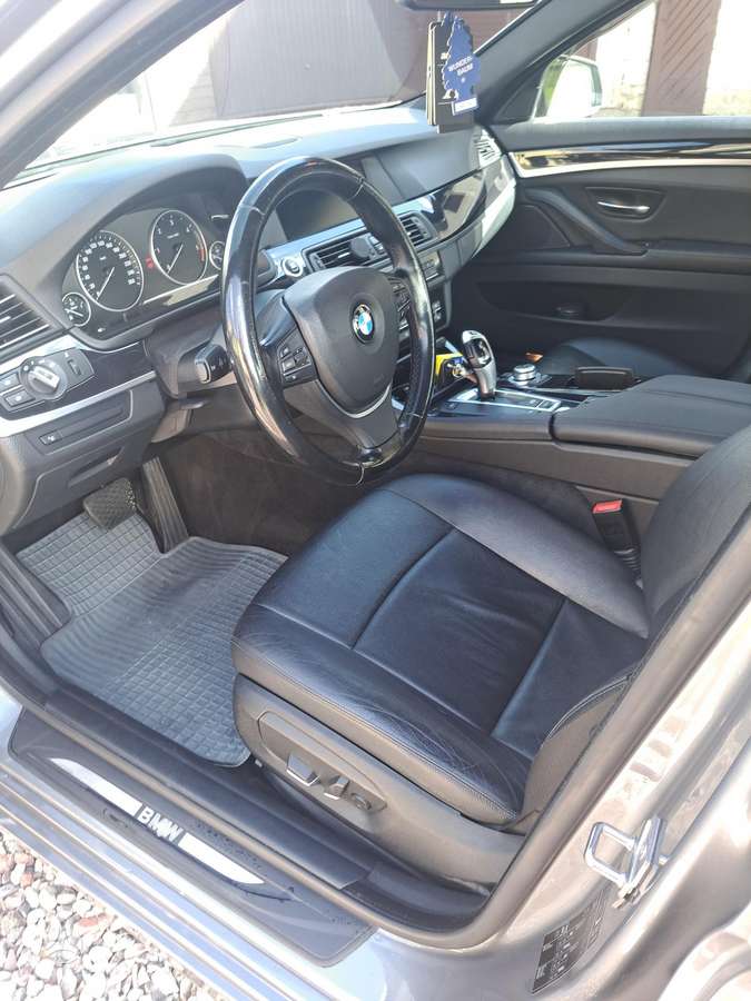 BMW 525, 3.0 l., Седан