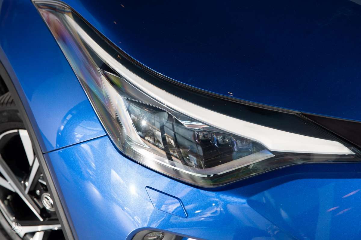 Toyota C-HR - 4