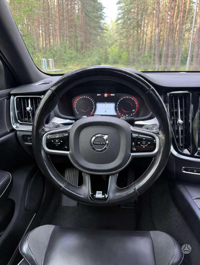 Volvo S60, 2.0 l., Седан