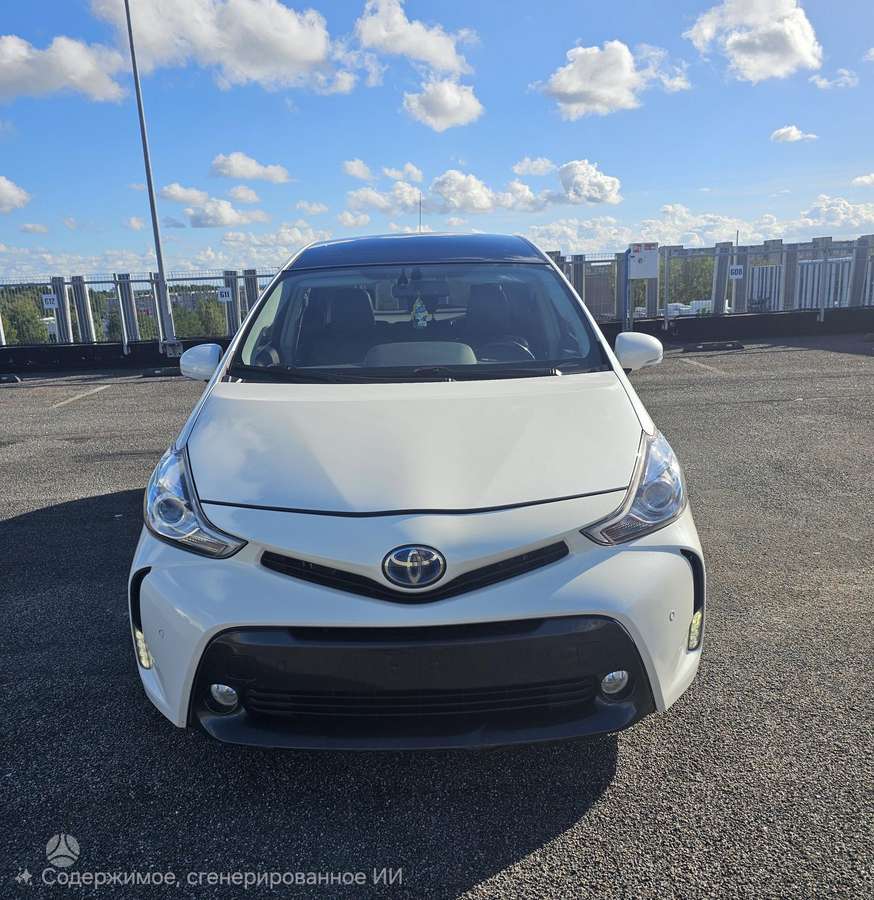 Toyota Prius+ - 1