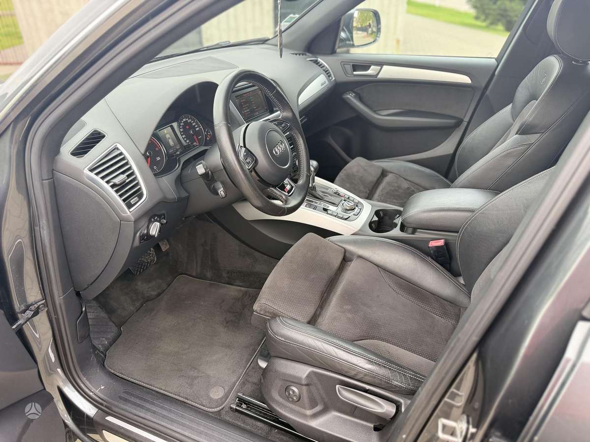 Audi Q5, 2.0 l., Внедорожник / Кроссовер