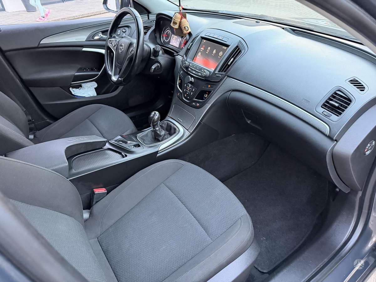 Opel Insignia, 2.0 l., universalas