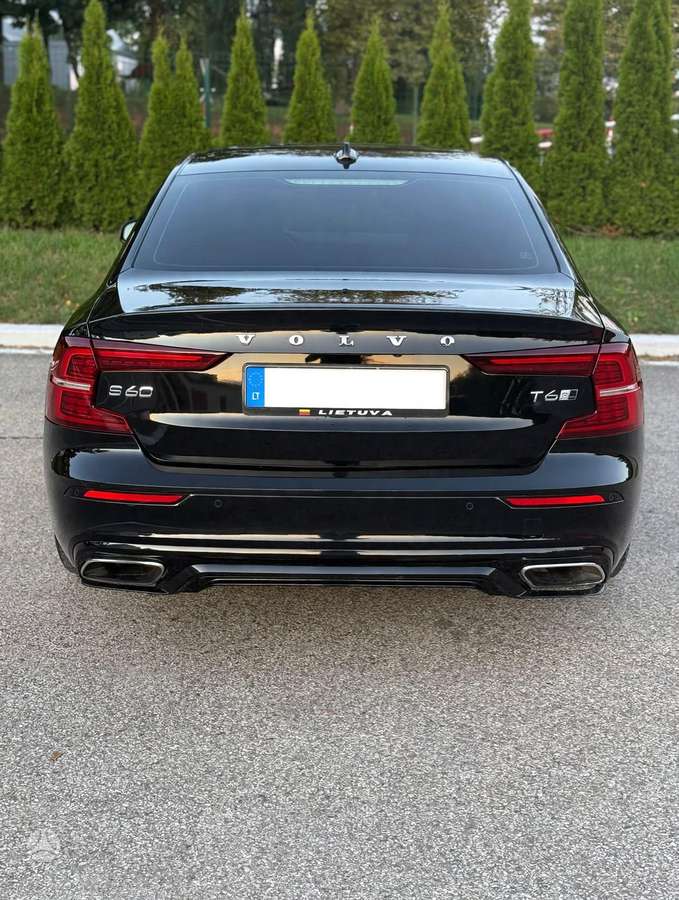 Volvo S60, 2.0 l., Седан