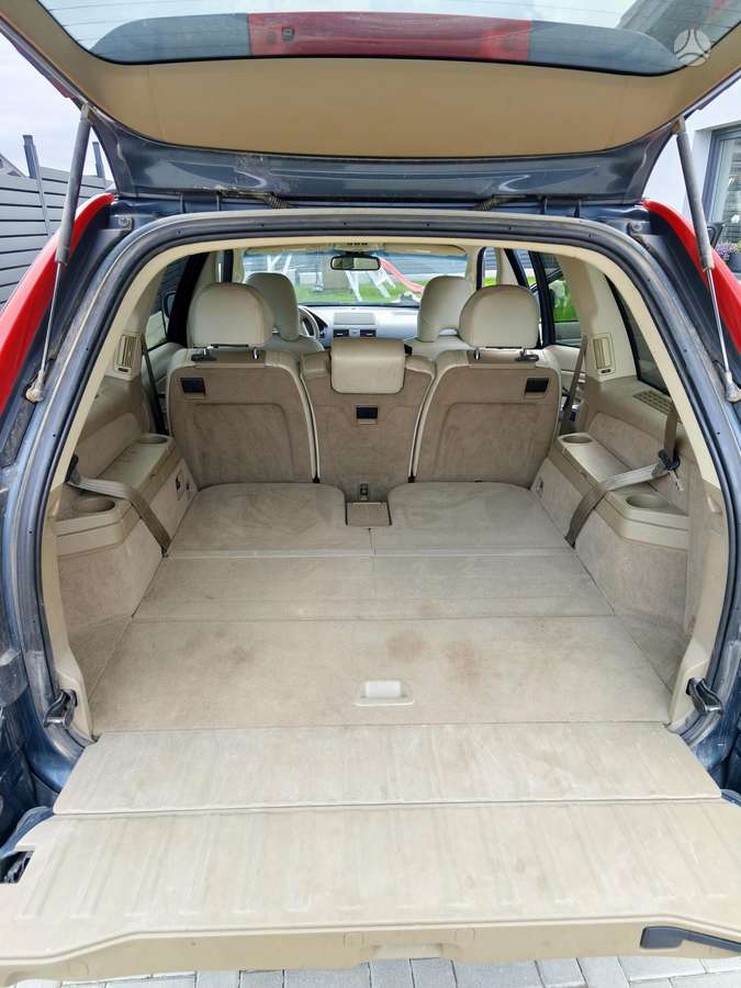 Volvo XC90 - 10