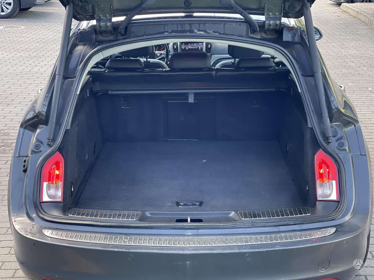 Opel Insignia, 2.0 l., wagon