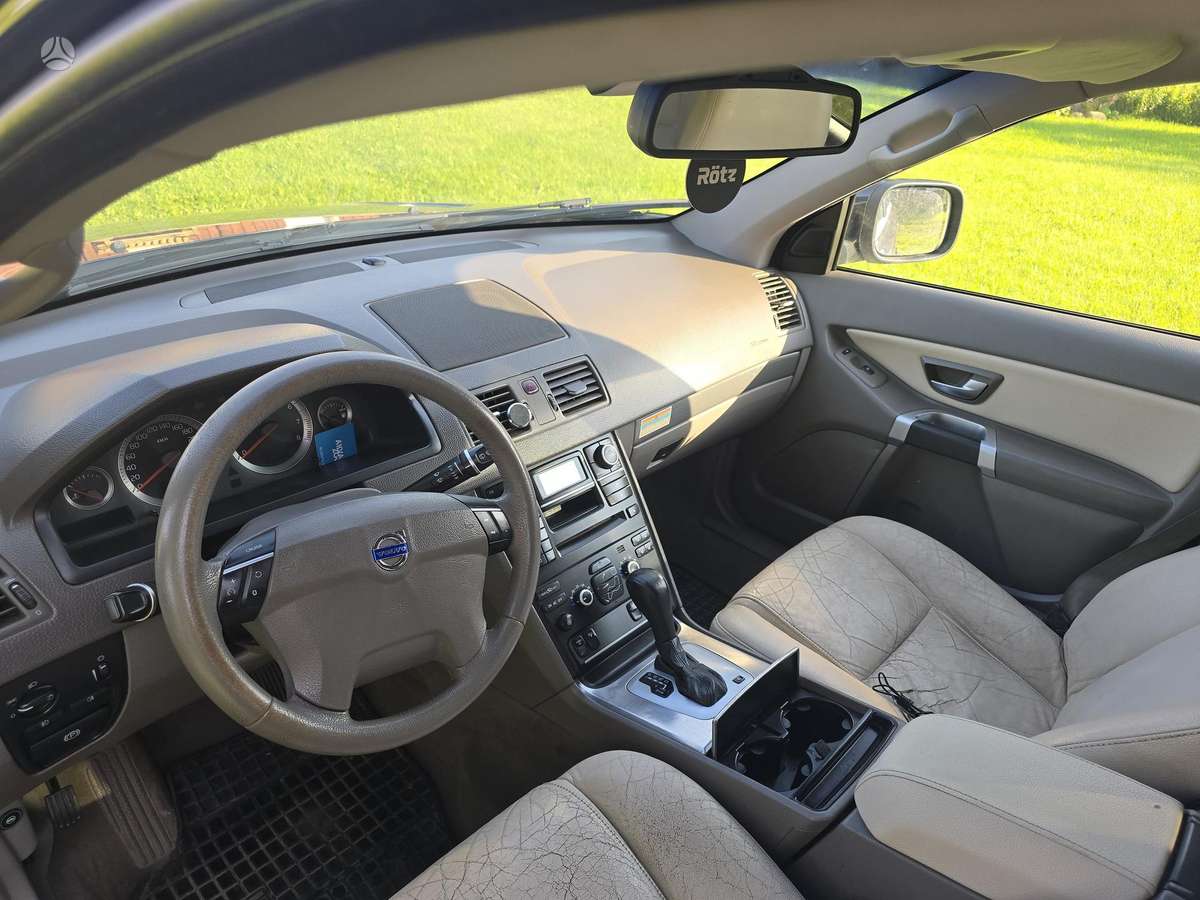 Volvo XC90 - 3