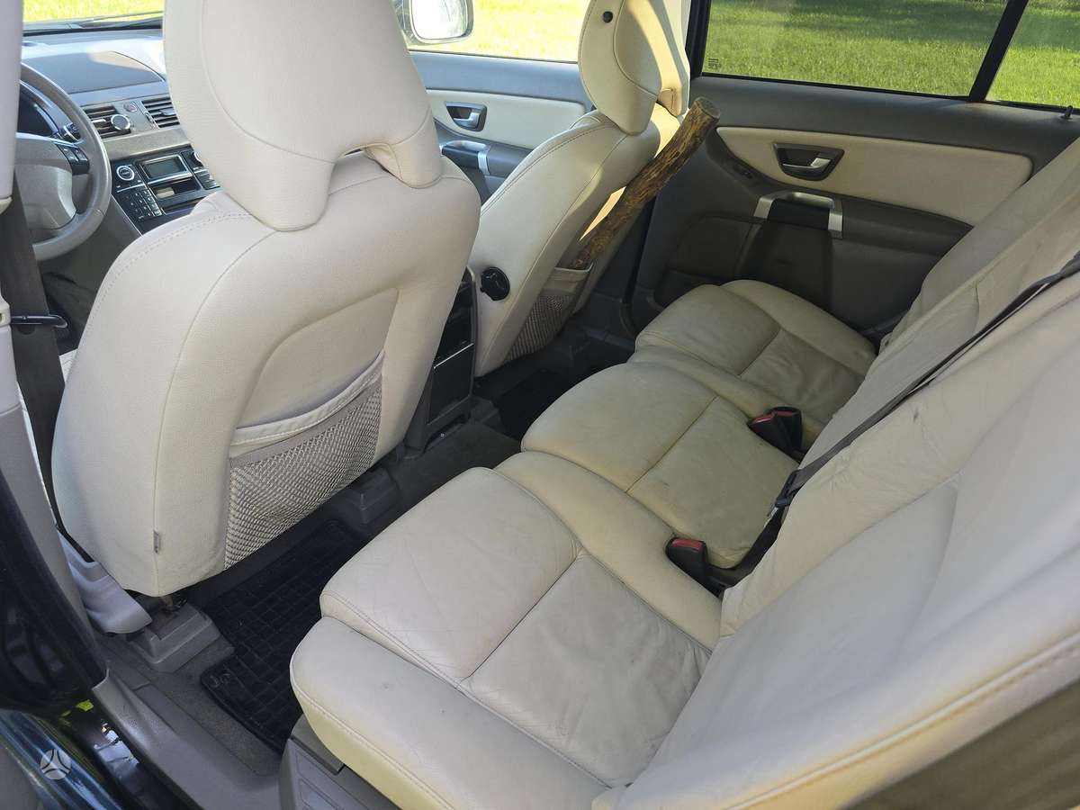 Volvo XC90 - 4