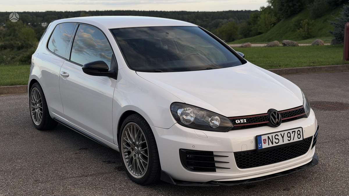 Volkswagen Golf - 7