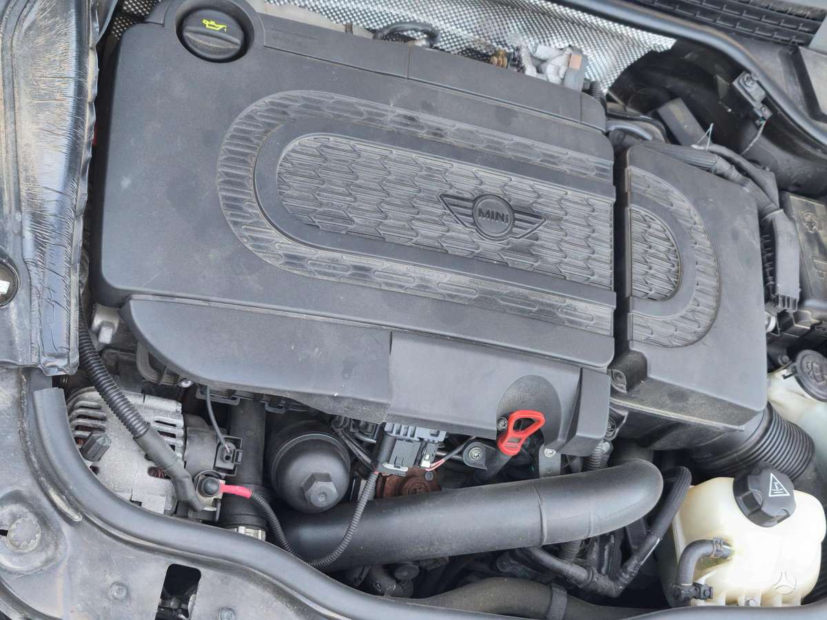 Mini Cooper, 1.6 l., Хэтчбек