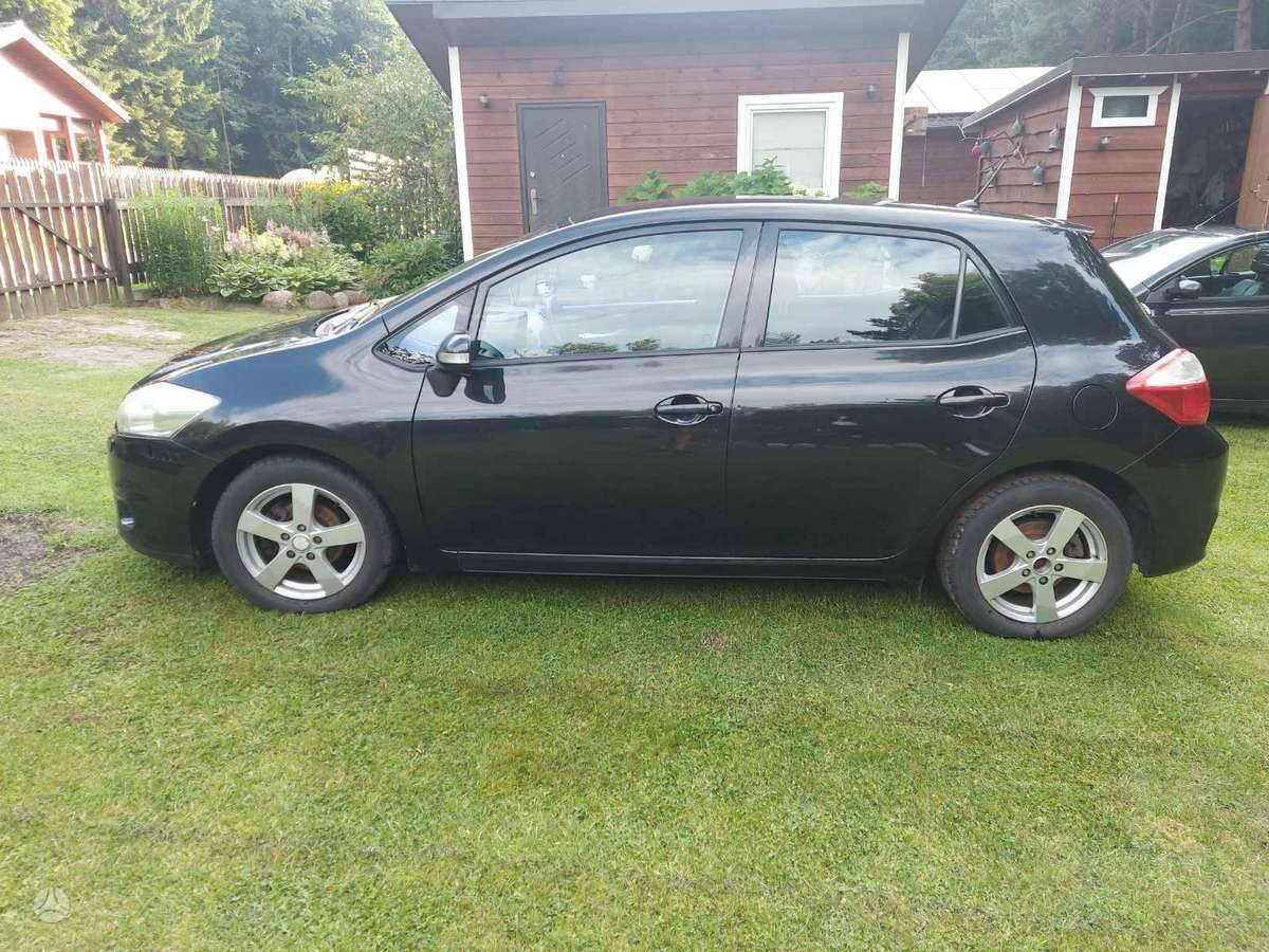 Toyota Auris - 2