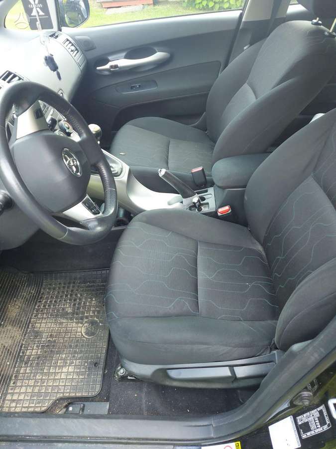 Toyota Auris - 7