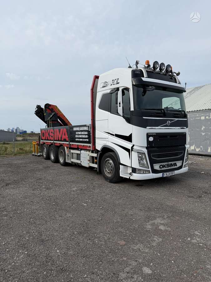 Volvo FH 540, su kranu