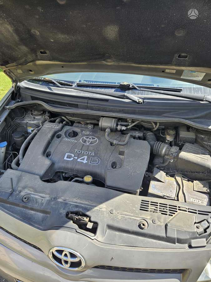Toyota Corolla Verso - 6