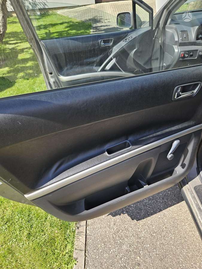 Toyota Corolla Verso - 11