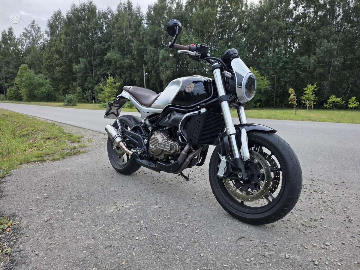 QJMOTOR SRV 600V 552cc, street / classic