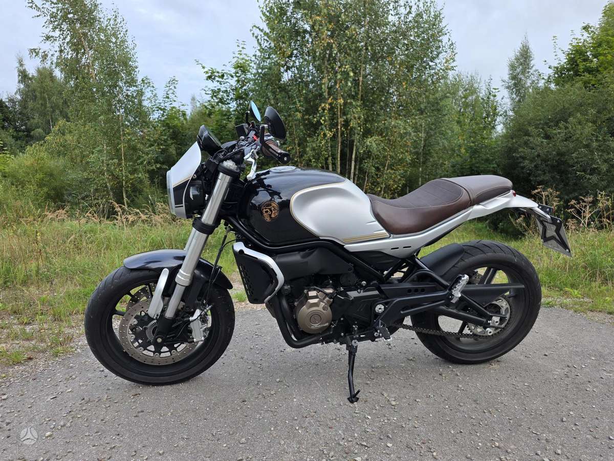 QJMOTOR SRV 600V 552cc, street / classic