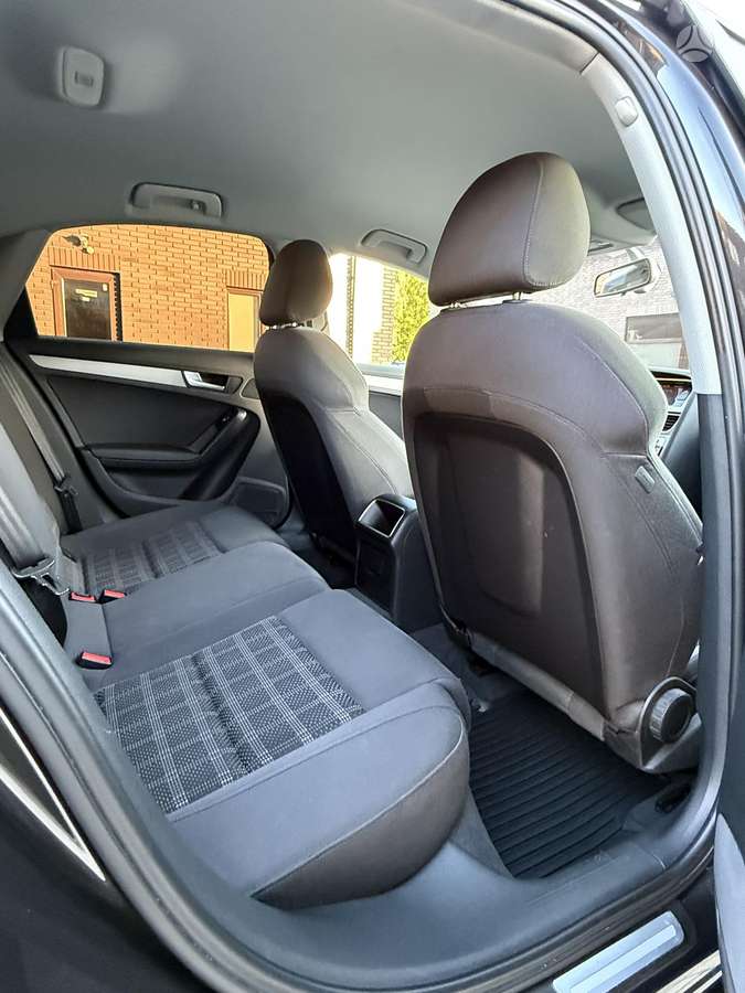 Audi A4, 1.8 l., Седан