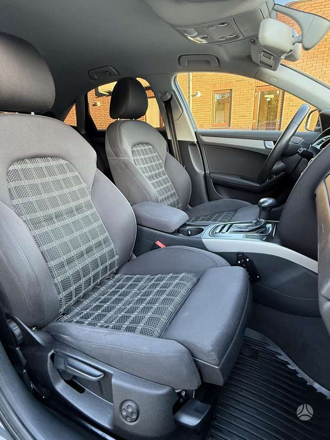 Audi A4, 1.8 l., Седан