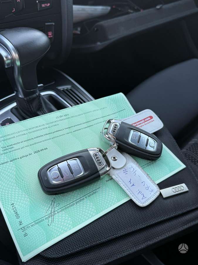 Audi A4, 1.8 l., Седан