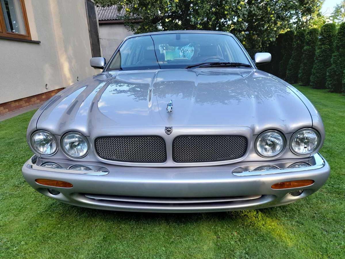 Jaguar XJR, 4.0 l., Седан