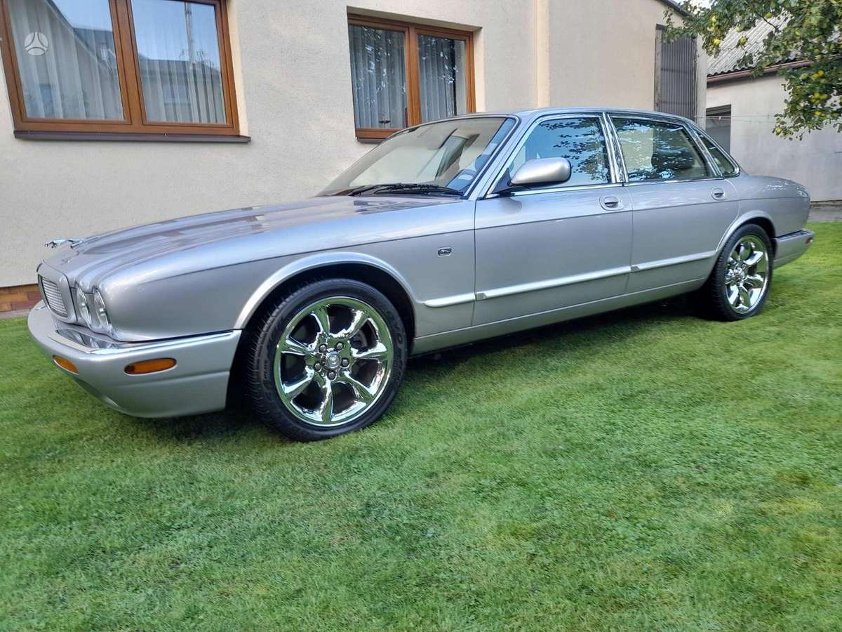 Jaguar XJR, 4.0 l., Седан