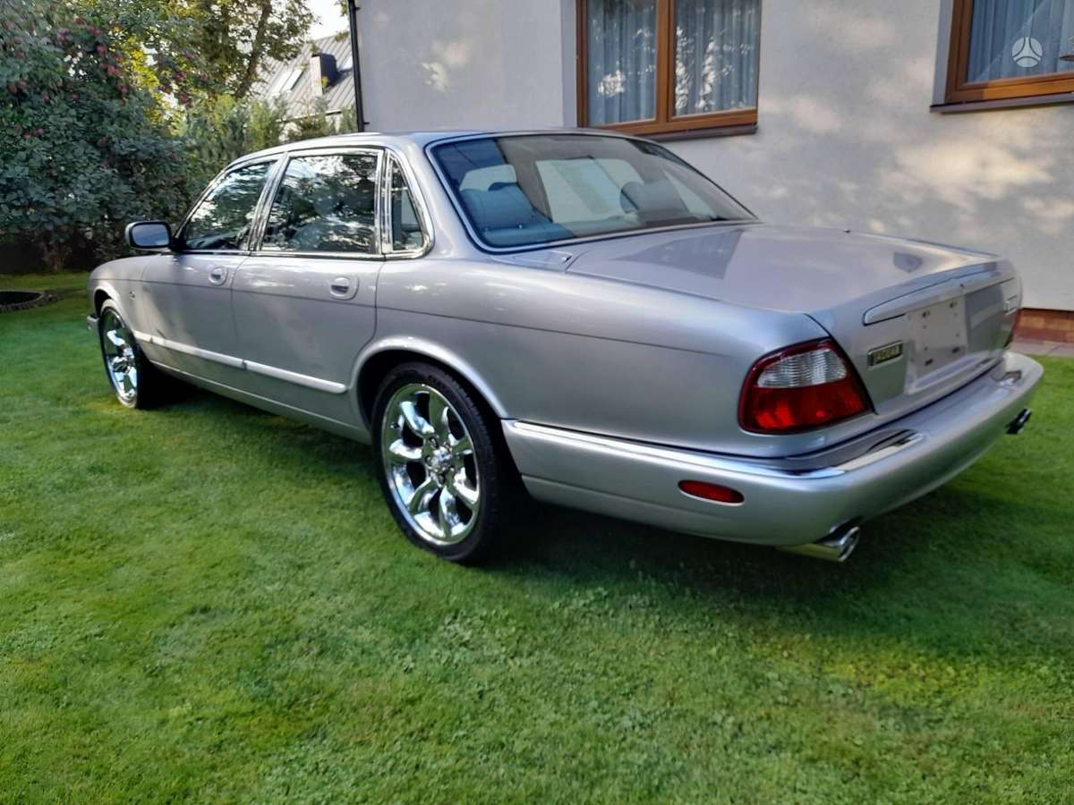 Jaguar XJR, 4.0 l., Седан