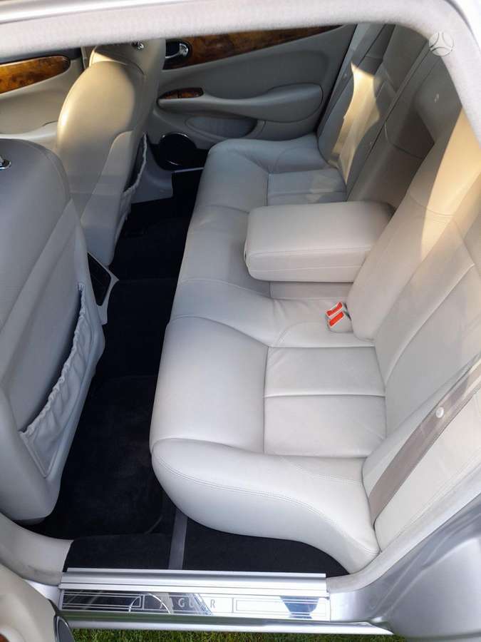 Jaguar XJR, 4.0 l., Седан