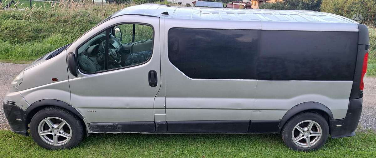 Opel Vivaro, 2.0 l., Универсал