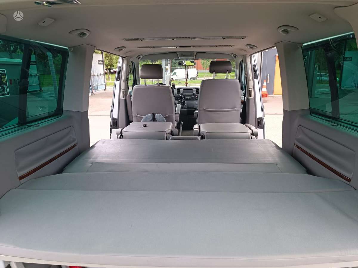 Volkswagen Multivan - 3