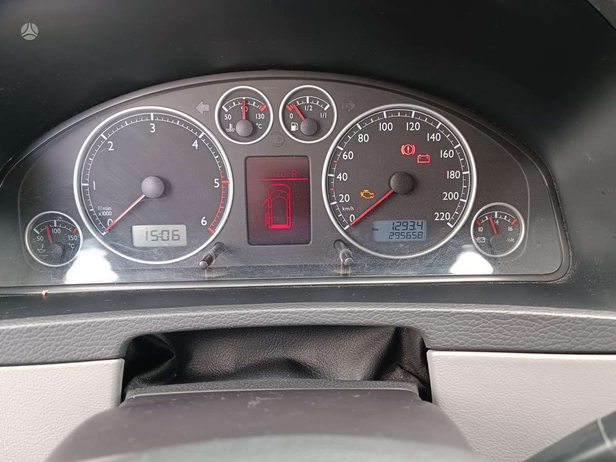 Volkswagen Multivan - 4