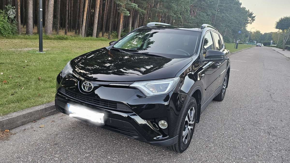 Toyota RAV4 - 6