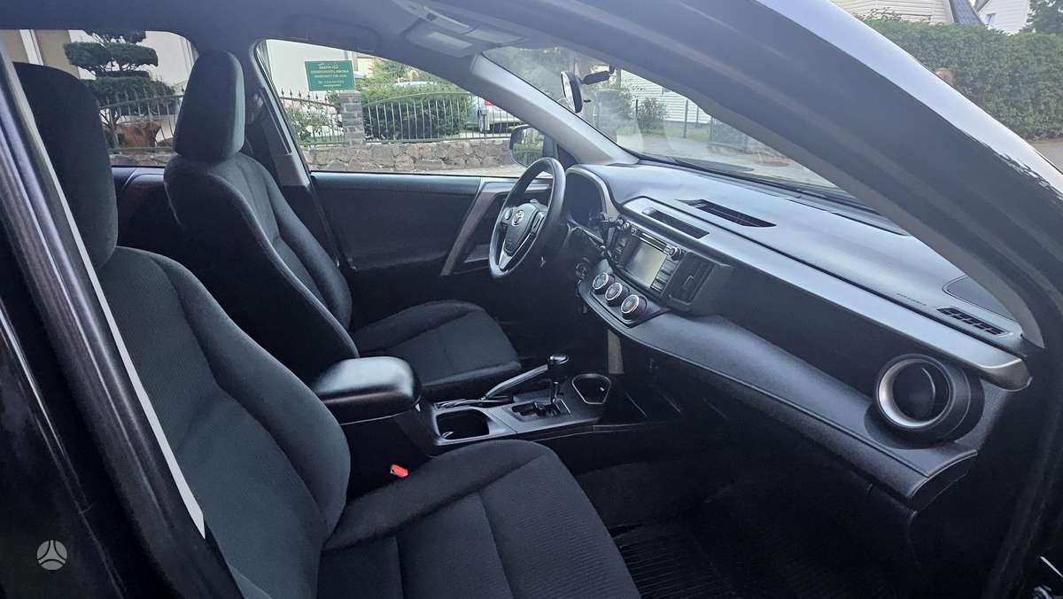 Toyota RAV4 - 12
