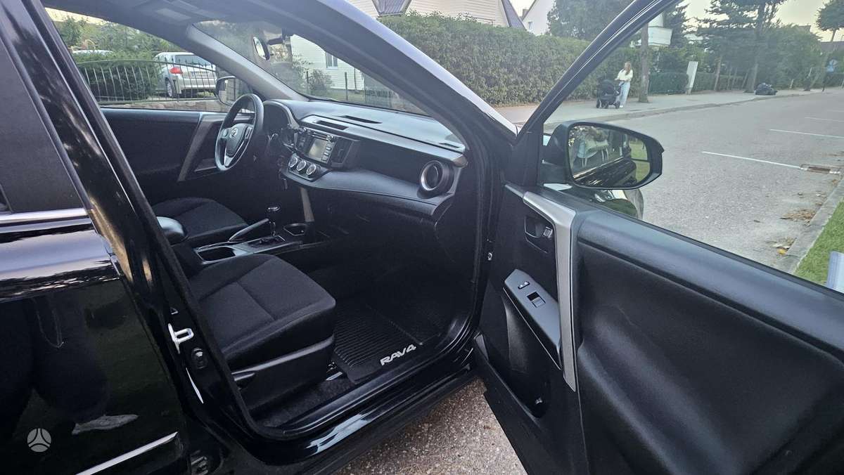 Toyota RAV4, 2.5 l., off-road / crossover