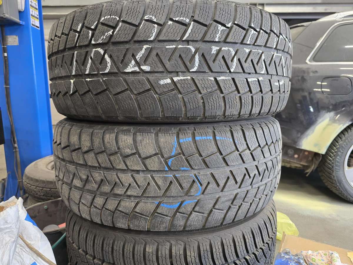 -Kita-, universalios 235/55 R18